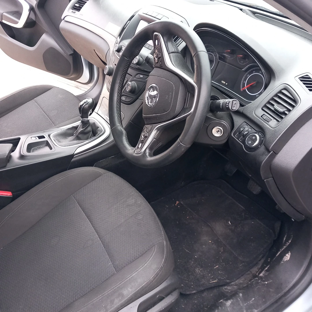 Opel Insignia A Facelift 2,0 Silver CDTI 2015./    2015    | Mobile.bg   9