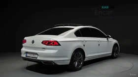 VW Passat 4MOTION* PRESTIGE* ПАНО* ОБДУХВ* ПАНО* ХЕДЪП, снимка 2