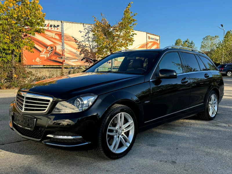 Mercedes-Benz C 300 4-MATIC* AVANTGARDE* Всички екстри!, снимка 1 - Автомобили и джипове - 47590167