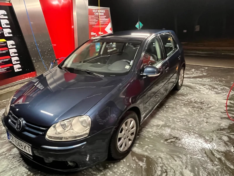 VW Golf 5, снимка 8 - Автомобили и джипове - 48274719