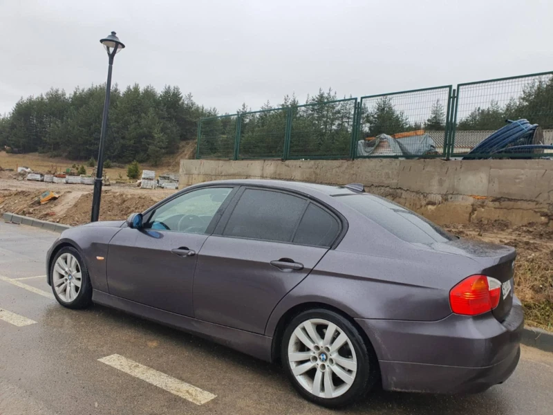 BMW 320, снимка 3 - Автомобили и джипове - 48935972