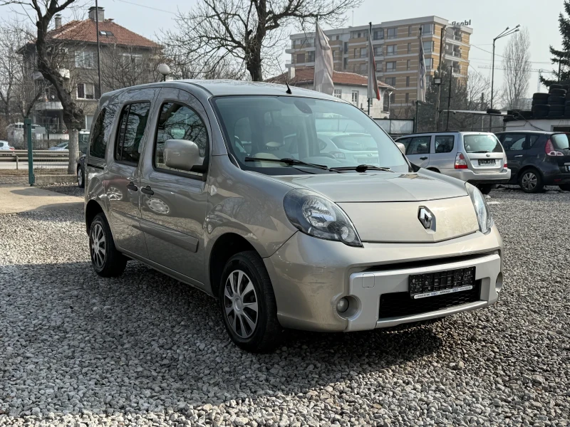 Renault Kangoo 1.5dCi Пътническо, снимка 3 - Автомобили и джипове - 49280675