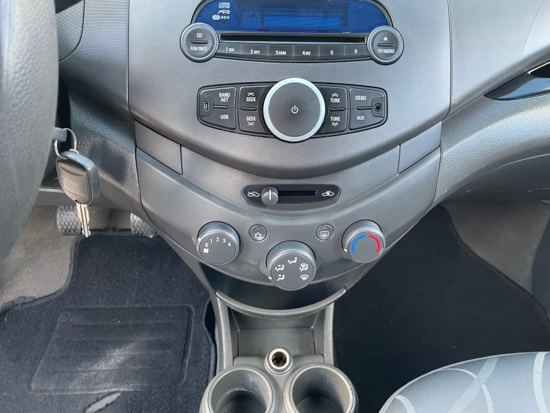 Chevrolet Spark 1.2 БЕНЗИН-ГАЗ, снимка 11 - Автомобили и джипове - 51524268