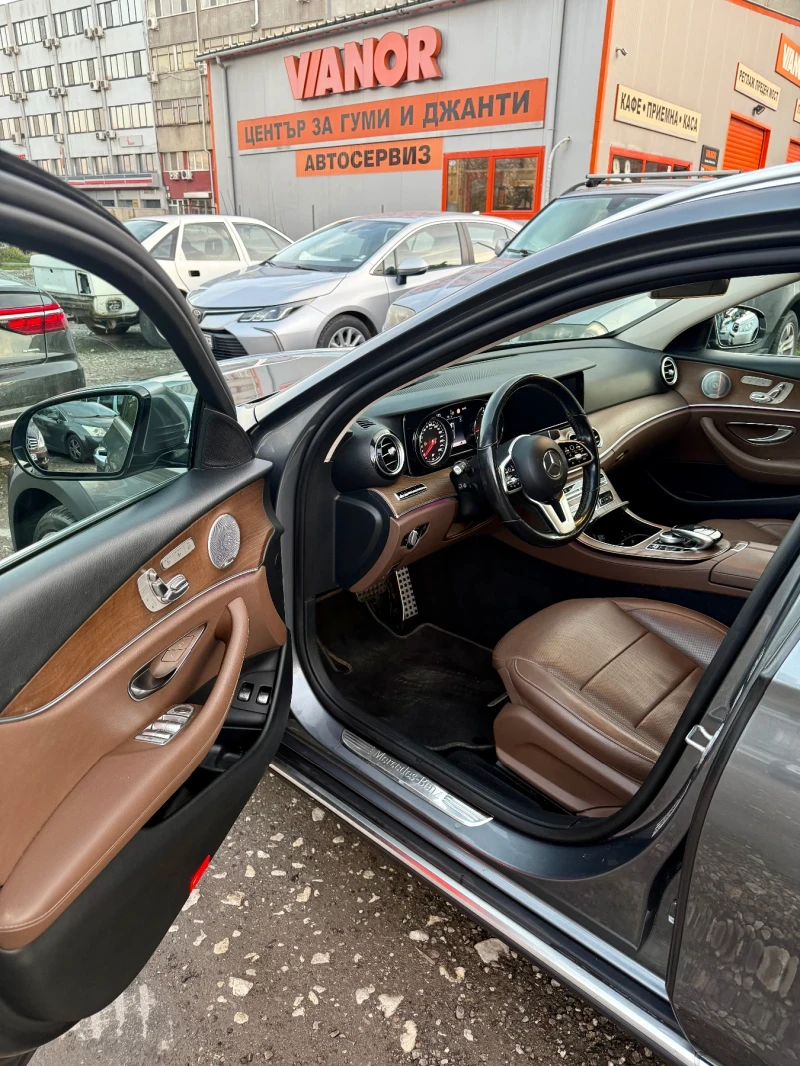 Mercedes-Benz E 220 All-Terrain 4MATIC 360 Burmaster Full, снимка 5 - Автомобили и джипове - 52810574