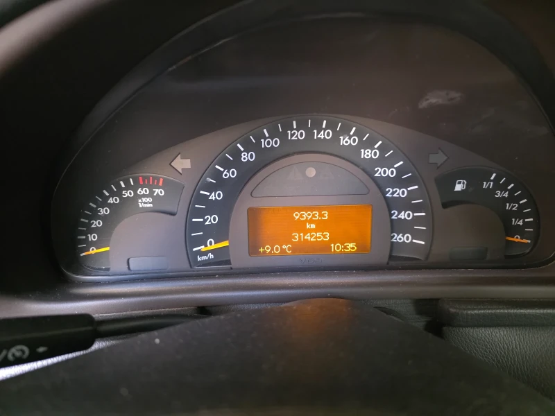 Mercedes-Benz C 180 1.8, снимка 2 - Автомобили и джипове - 52937890