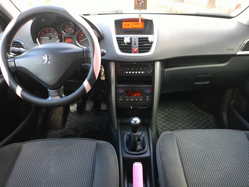 Peugeot 207, снимка 8 - Автомобили и джипове - 53132255