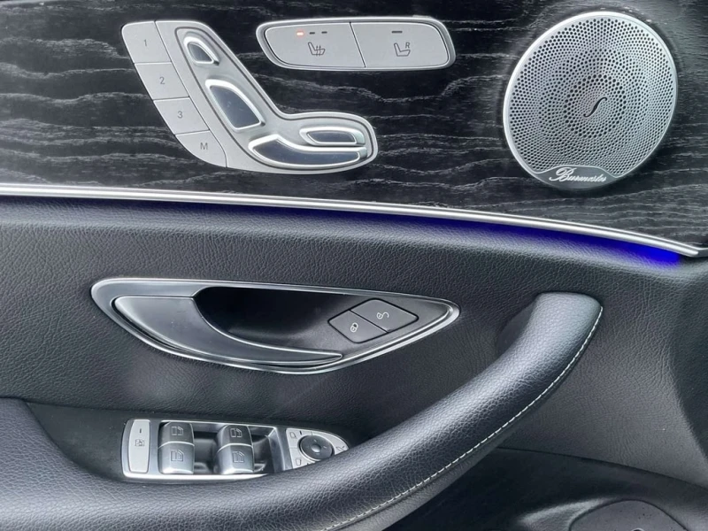 Mercedes-Benz E 400 * CARFAX * ЦЕНА ДО БГ, снимка 14 - Автомобили и джипове - 53235696