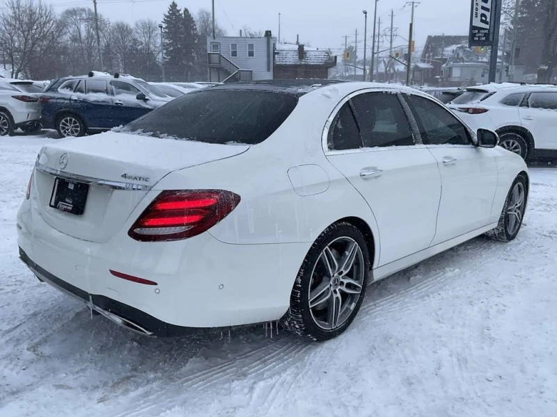 Mercedes-Benz E 400 * CARFAX * ЦЕНА ДО БГ, снимка 7 - Автомобили и джипове - 53235696
