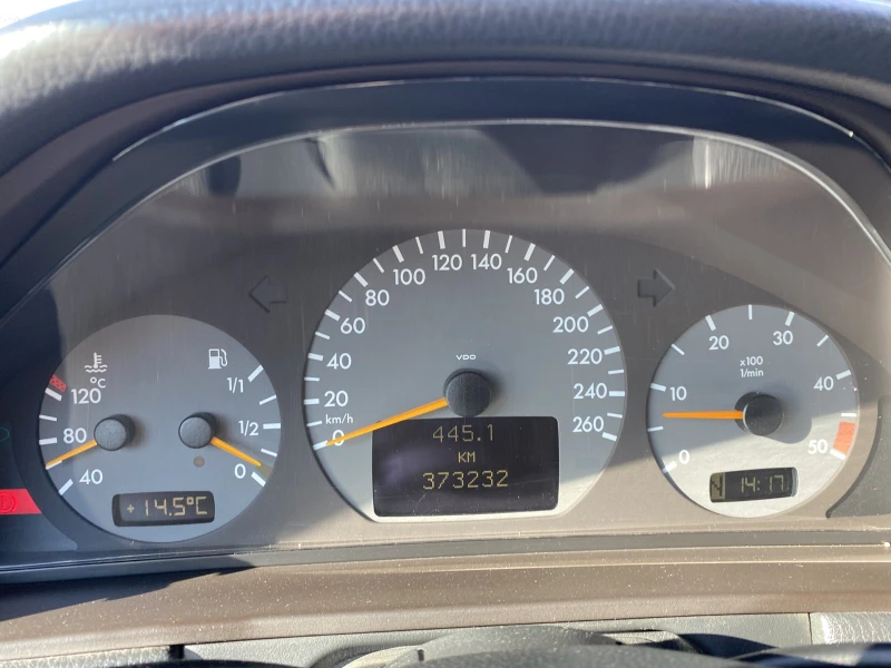 Mercedes-Benz E 320 W210, снимка 10 - Автомобили и джипове - 53374817