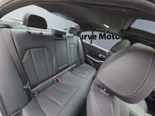 BMW 330 xDrive M Sport | HUD | Harman Kardon | 32к км, снимка 14 - Автомобили и джипове - 54823441