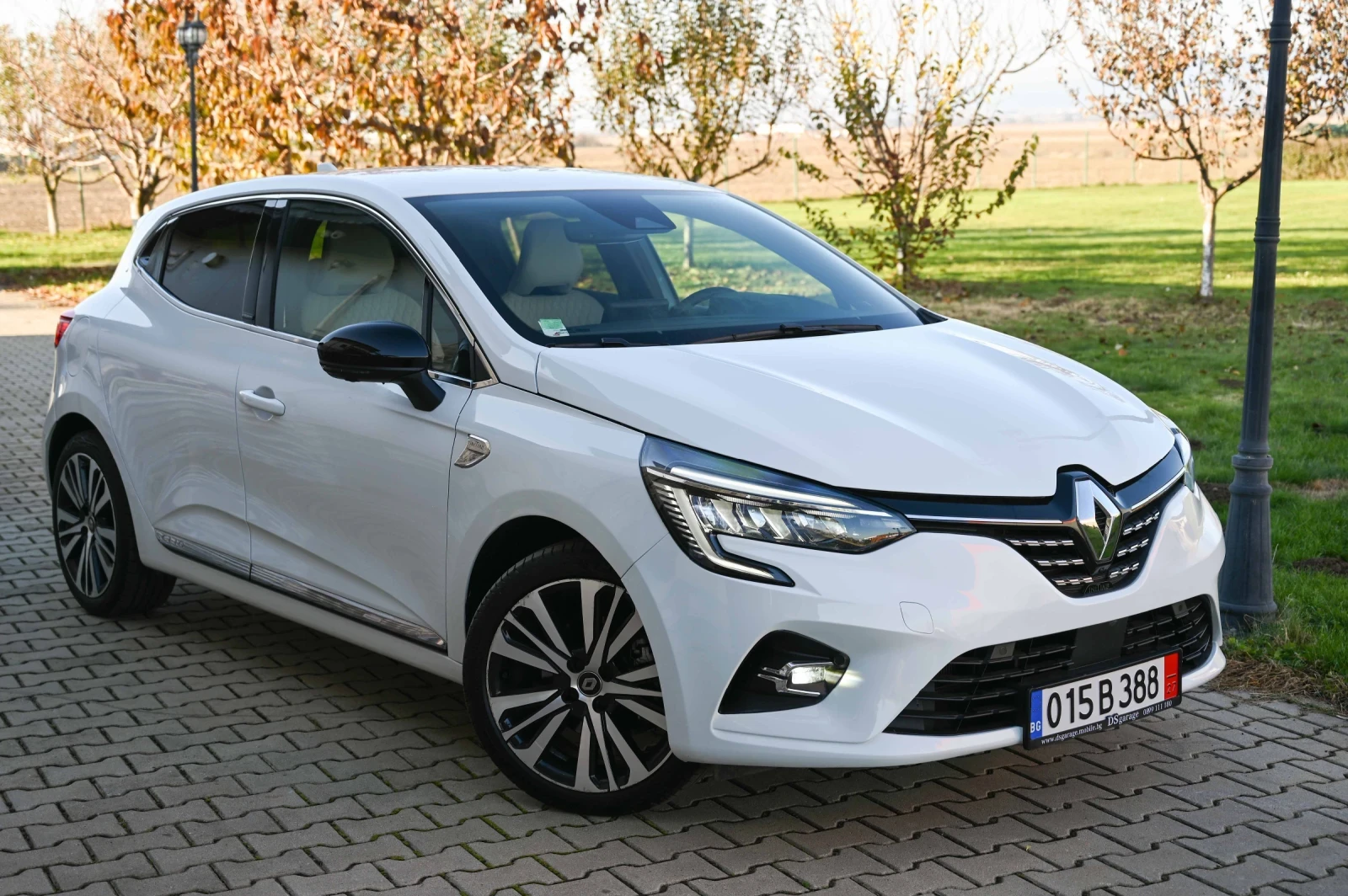 Renault Clio 1.6E-TechHybrid* INITIALE* КАМЕРА* LED* FULL, снимка 1