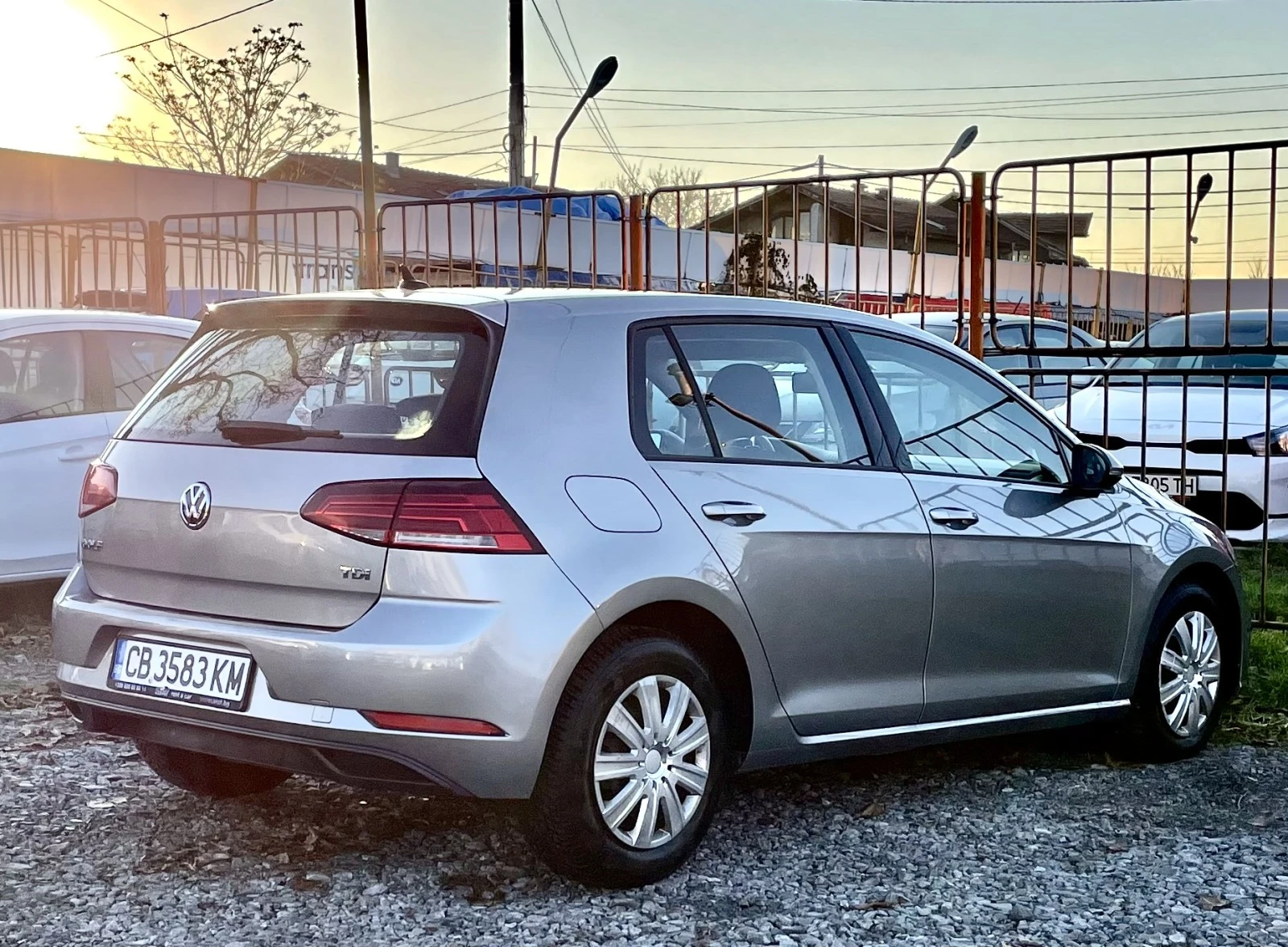 VW Golf 7.5 1.6TDI 90hp - изображение 6