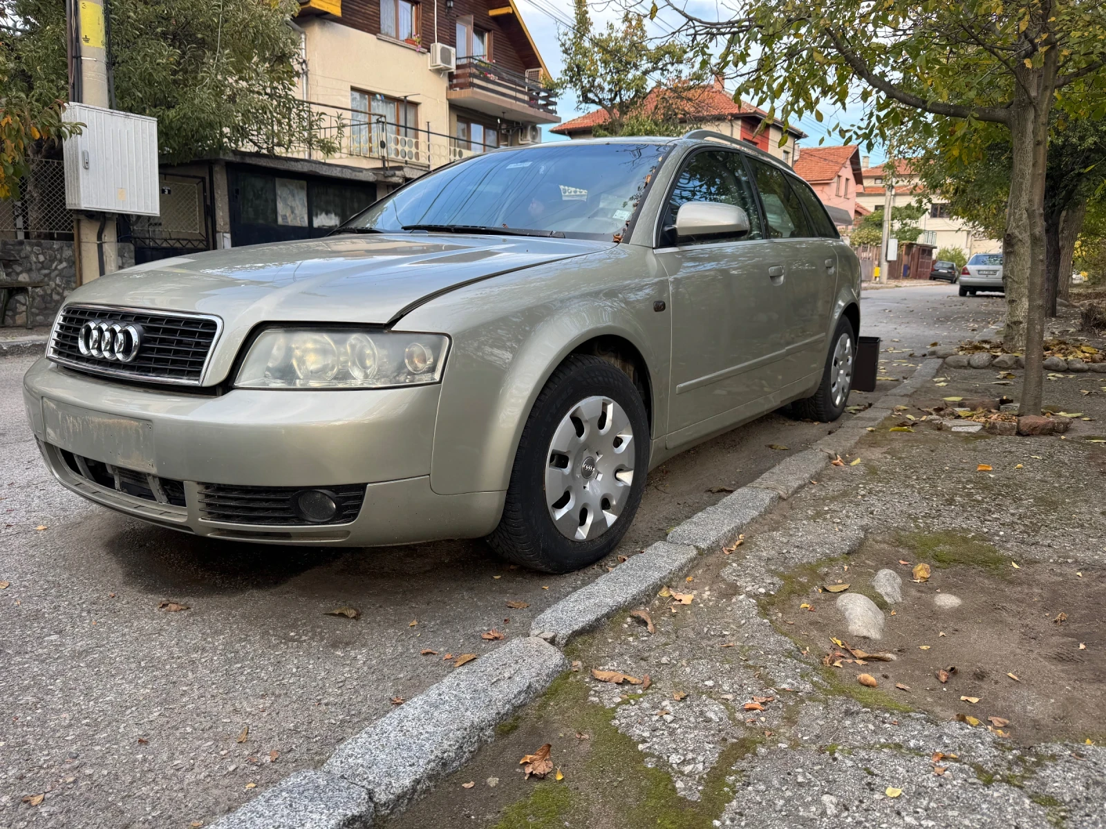 Audi A4 1.9 131 6 скорости - изображение 2