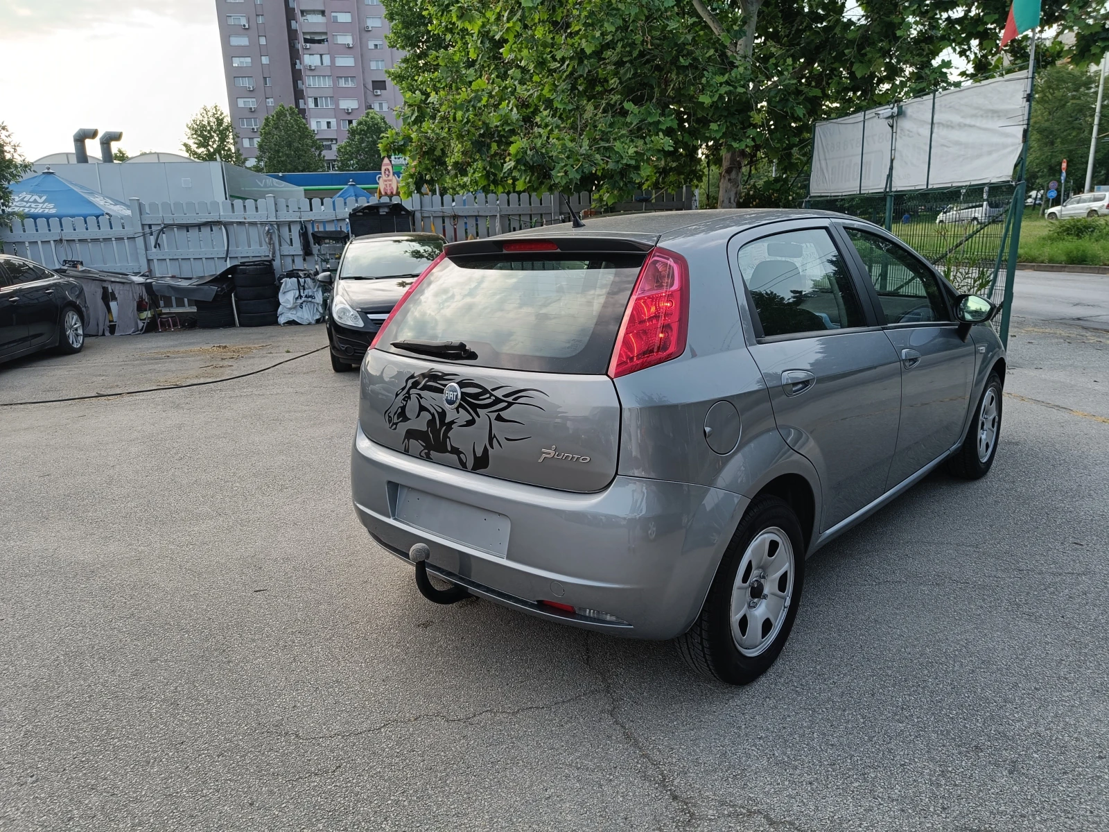 Fiat Punto 1.4 BARTER 80 - изображение 5