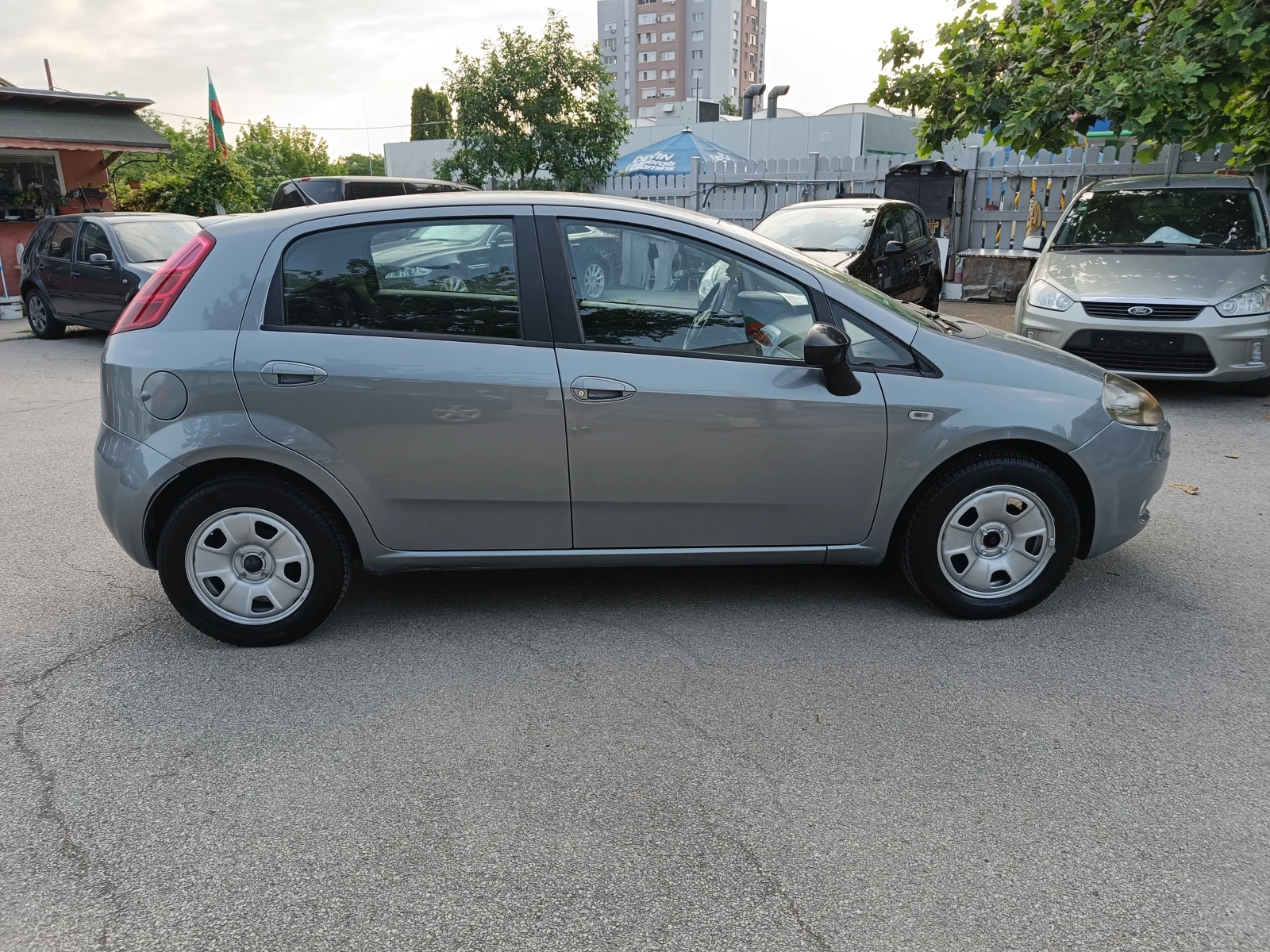 Fiat Punto 1.4 BARTER 80 - изображение 4