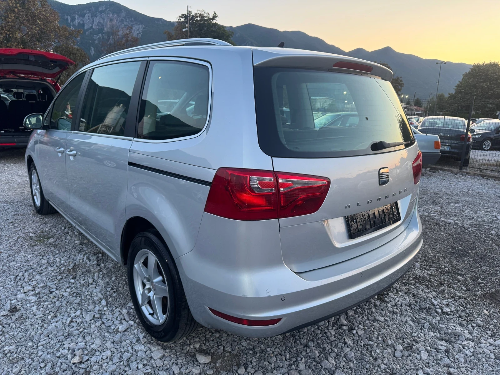Seat Alhambra 2.0TDI 7 MESTA 4x4 NAVI XENON 6ck KLIMATR FULL - изображение 4