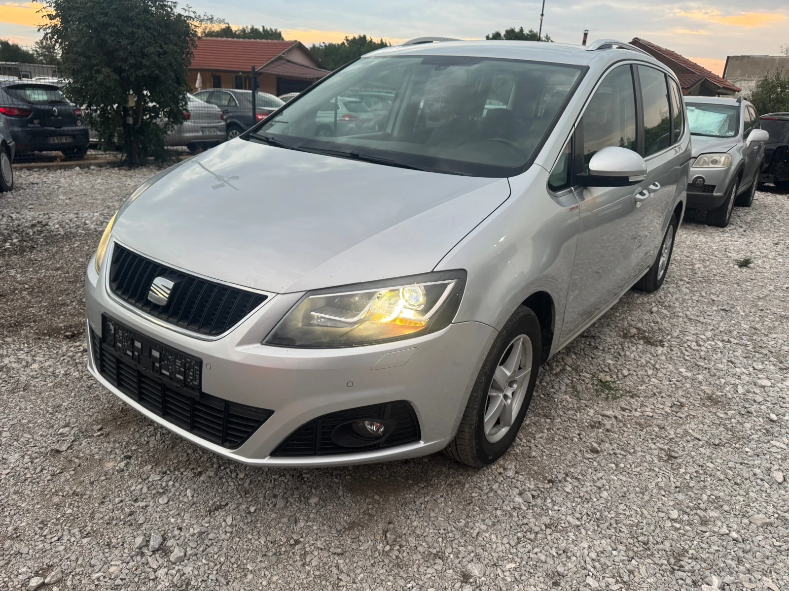 Seat Alhambra 2.0TDI 7 MESTA 4x4 NAVI XENON 6ck KLIMATR FULL - изображение 2