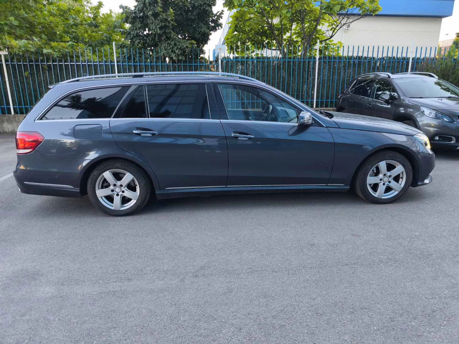 Mercedes-Benz E 300 BLUETEC HYBRID - изображение 4
