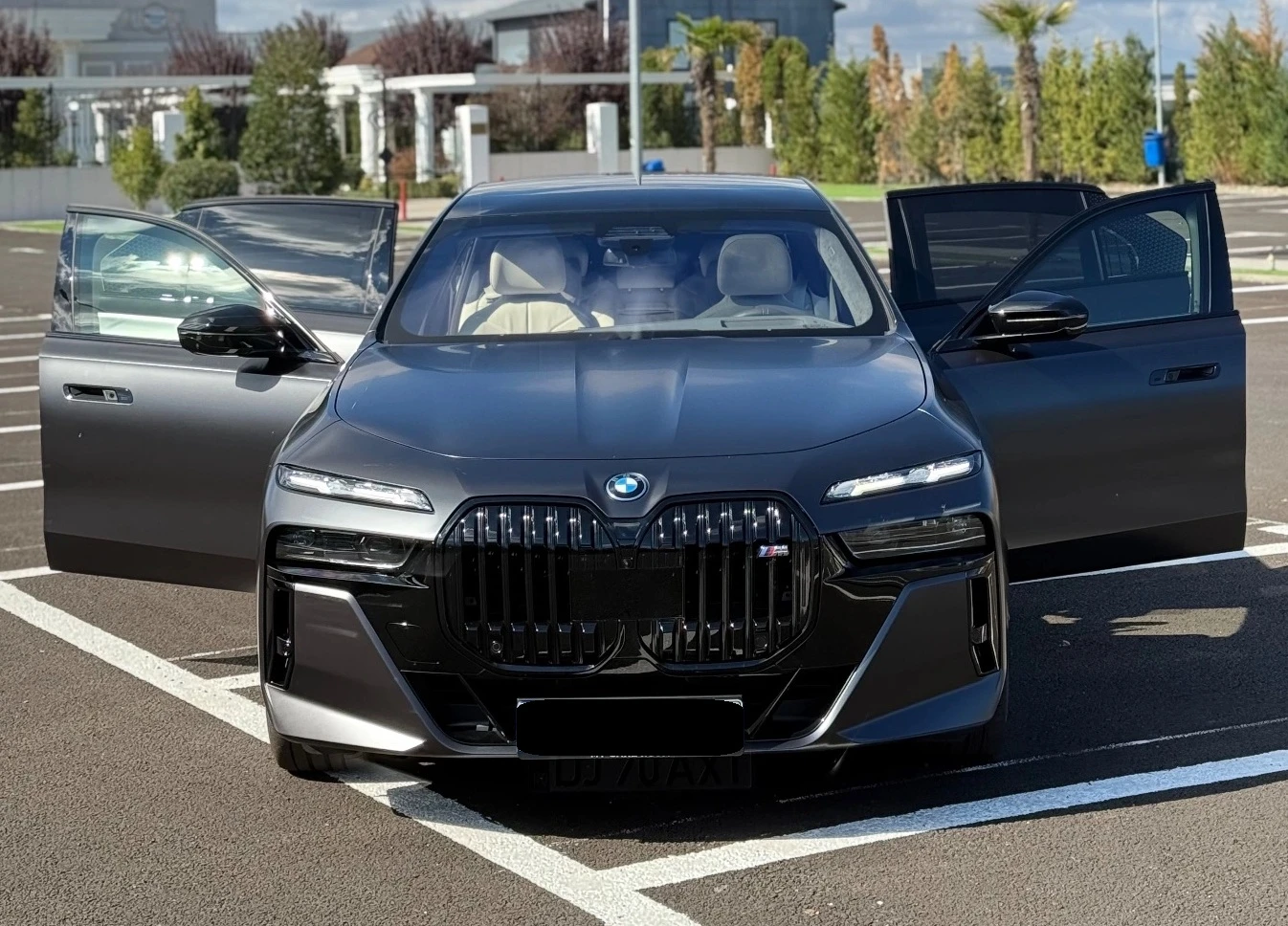 BMW 760 e Plug-in Hybrid xDrive | Mobile.bg   7