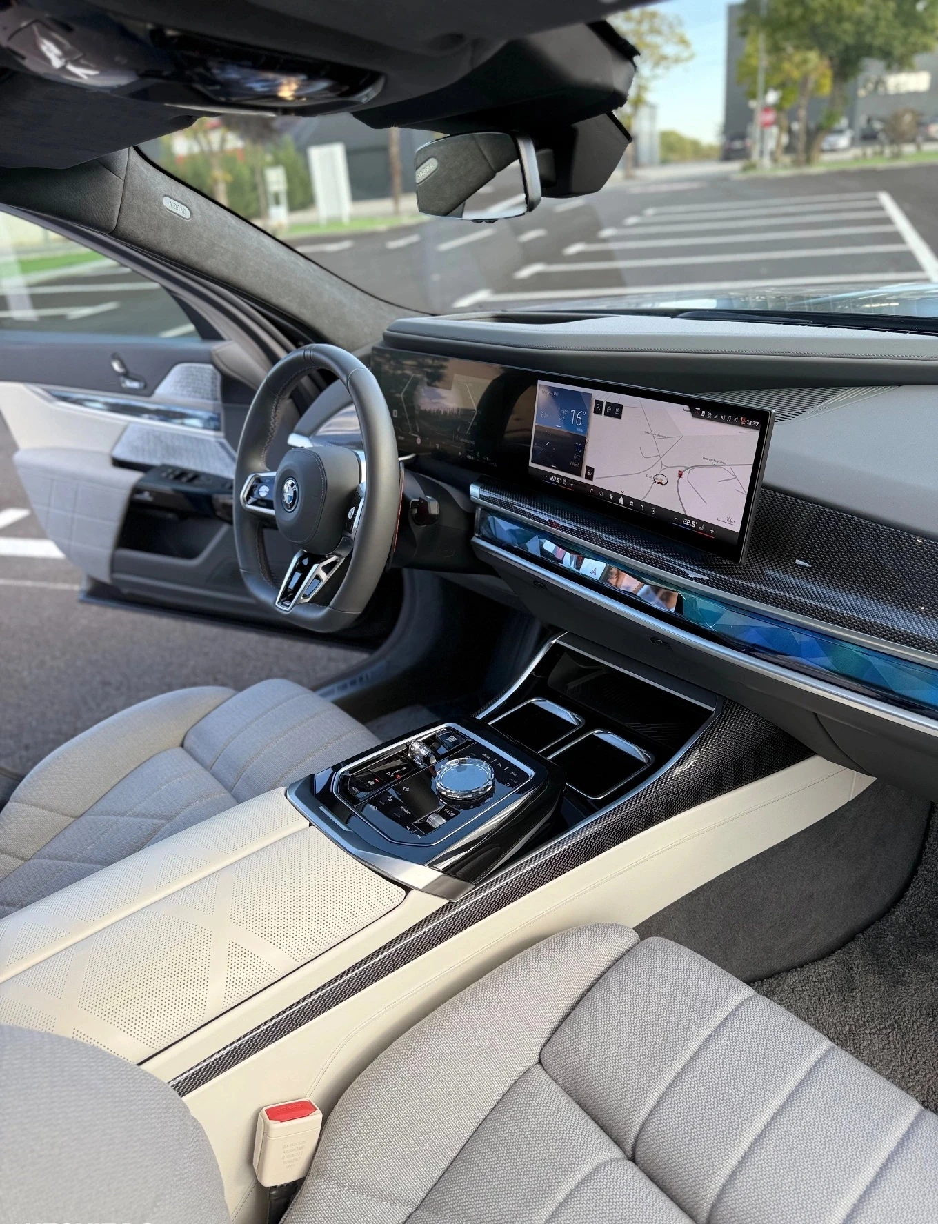 BMW 760 e Plug-in Hybrid xDrive | Mobile.bg   14