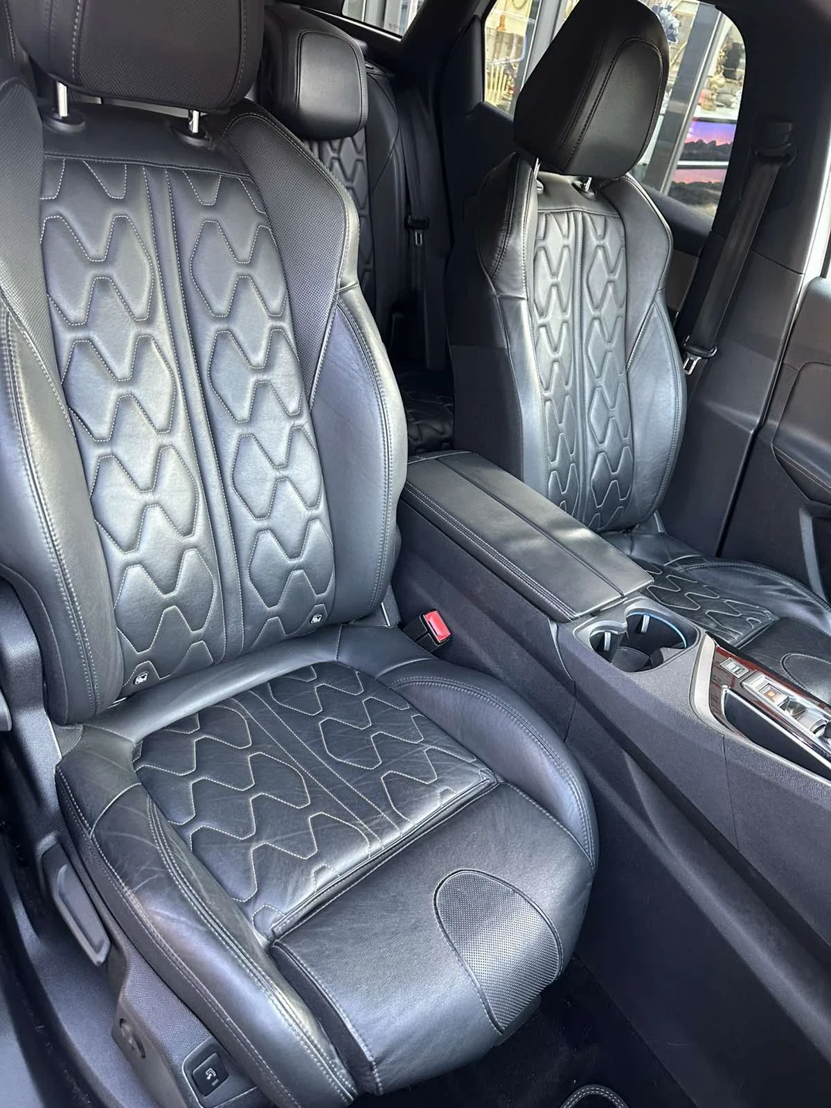 Peugeot 3008 3008 GT 2.0 HDI ПОДГРЕВ/МАСАЖ/РЕАЛНИ КИЛОМЕТРИ, снимка 17 - Автомобили и джипове - 53778226