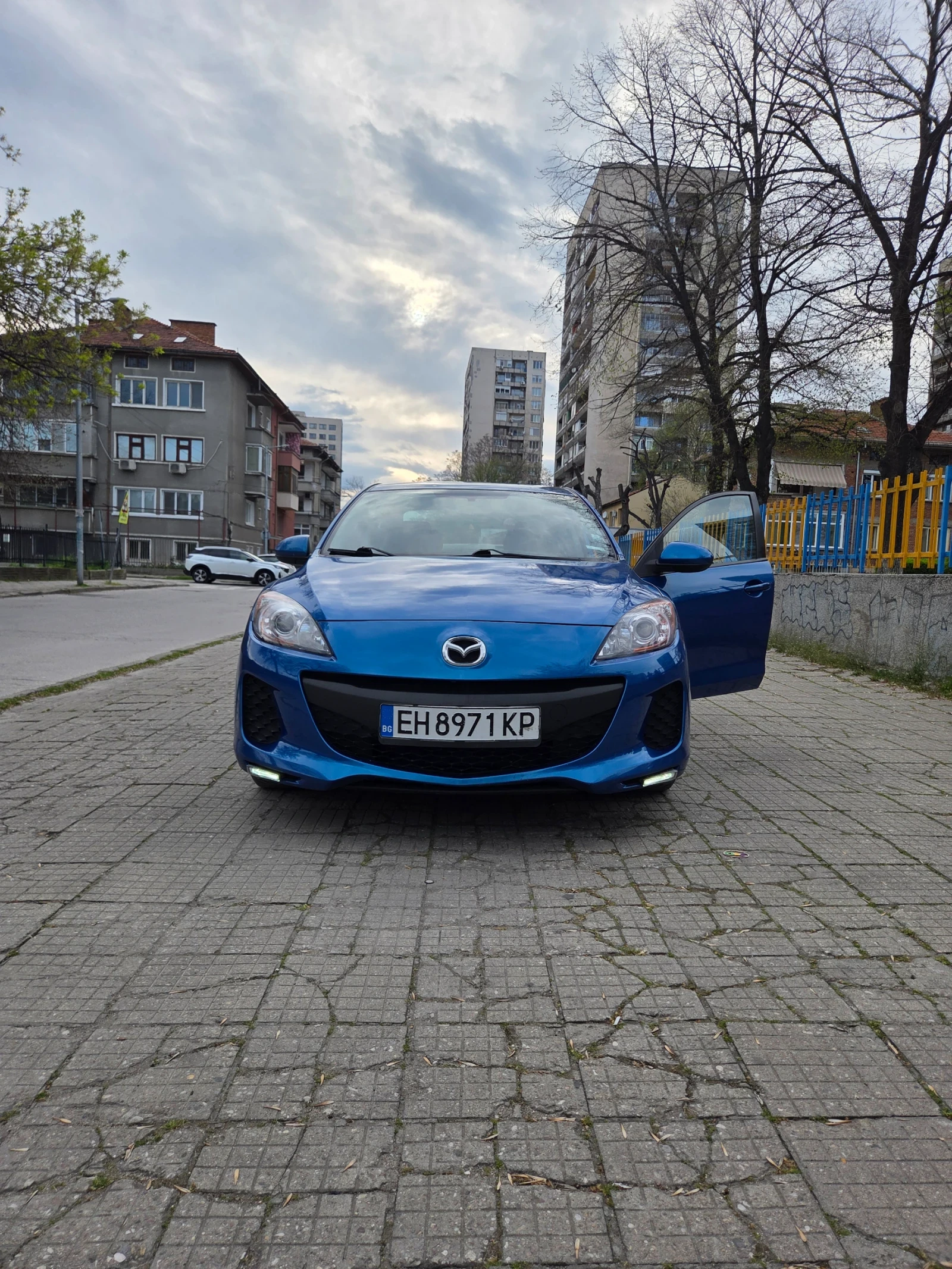Mazda 3 Skyactiv, снимка 5 - Автомобили и джипове - 54271479