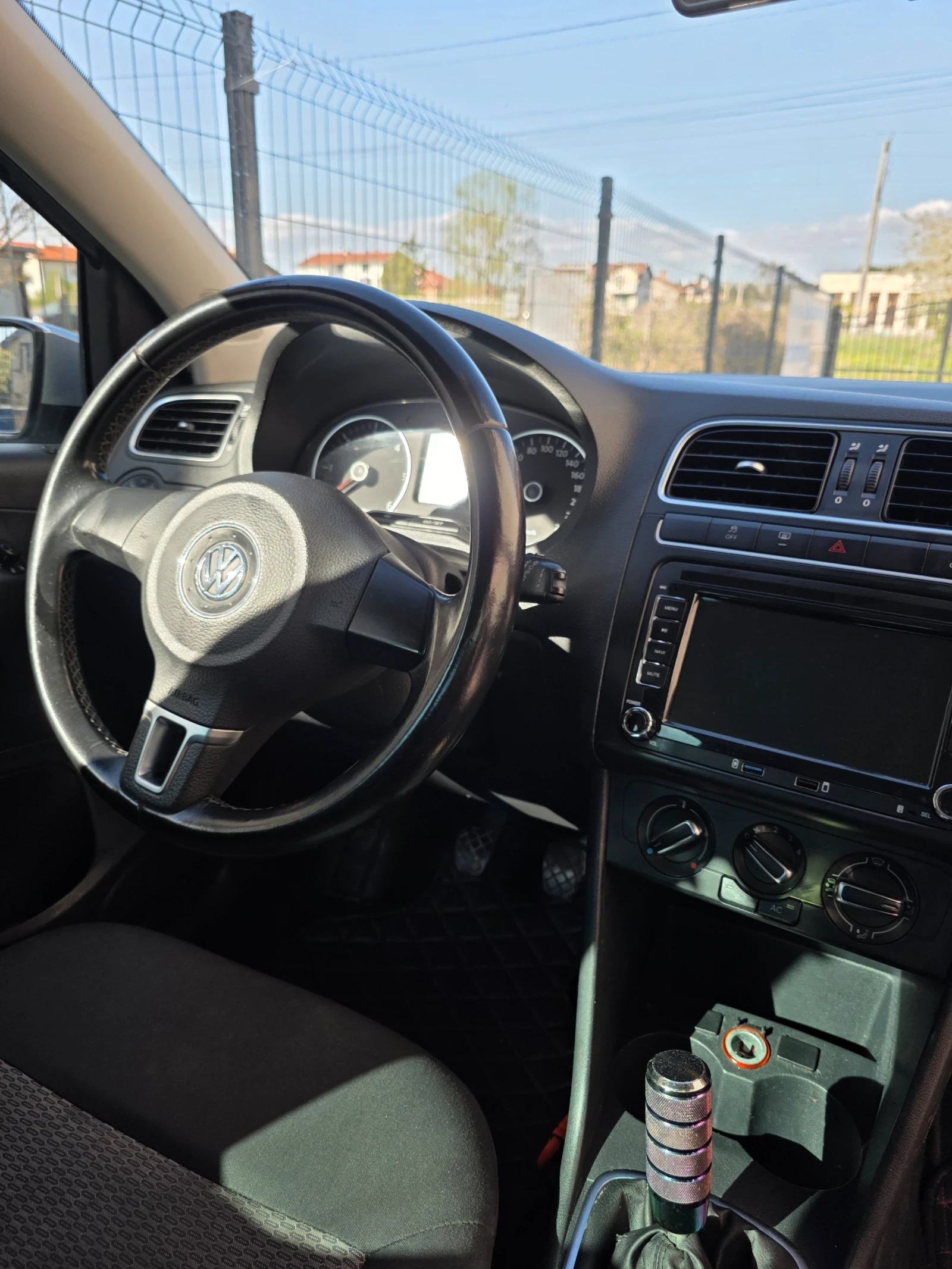 VW Polo 1.2TDI * BlueMotion Tech * NAVI, снимка 7 - Автомобили и джипове - 54313984