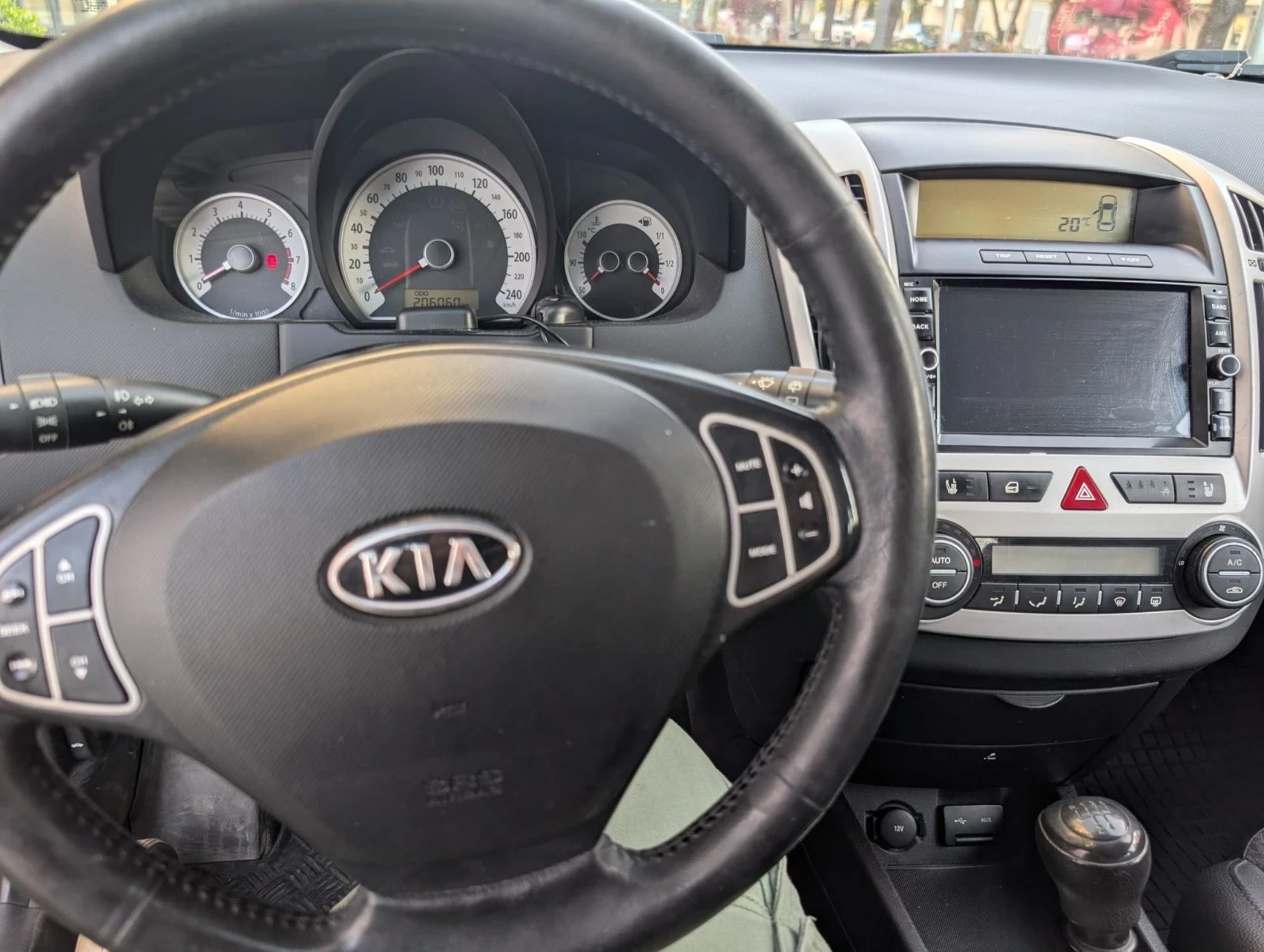 Kia Ceed 1.6 газ, снимка 7 - Автомобили и джипове - 54341138