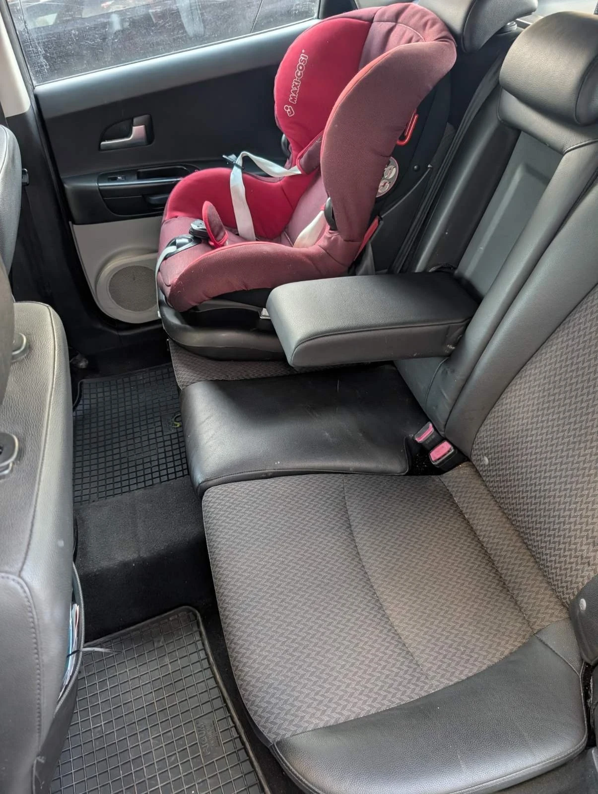 Kia Ceed 1.6 газ, снимка 9 - Автомобили и джипове - 54341138