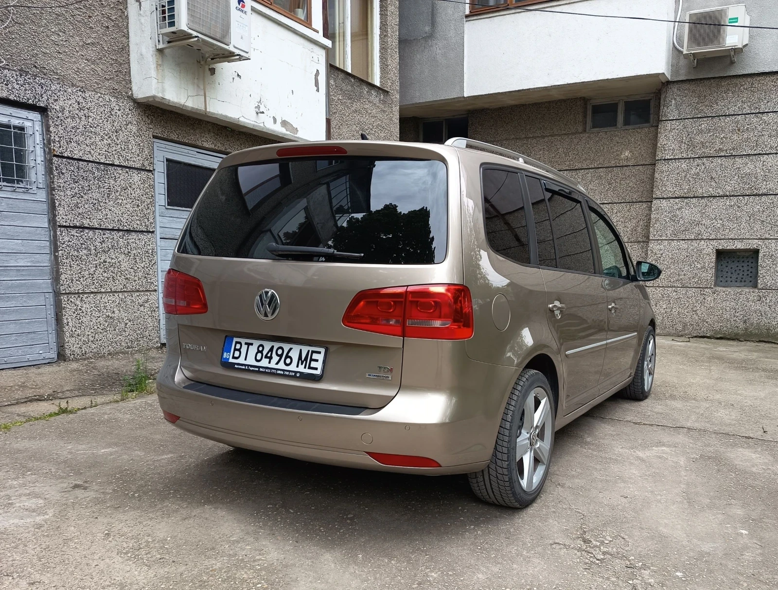 VW Touran 1, 6TDI , снимка 7 - Автомобили и джипове - 54358732