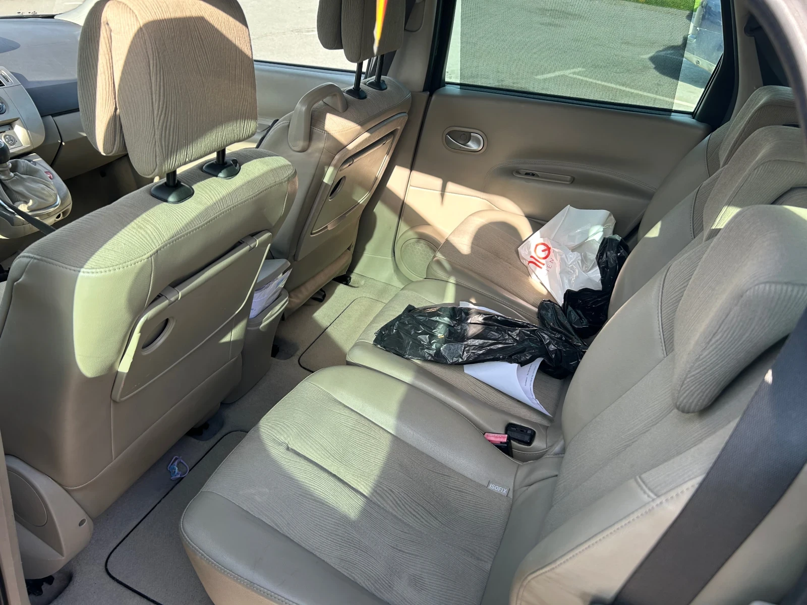 Renault Scenic 1.5DCI, снимка 6 - Автомобили и джипове - 54495188
