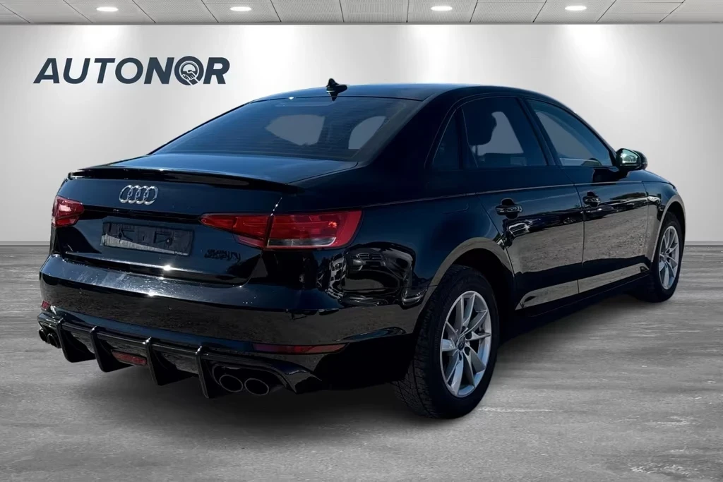 Audi A4 Limusina 2.0benzin  Aut. 190ps DK, снимка 3 - Автомобили и джипове - 54900386