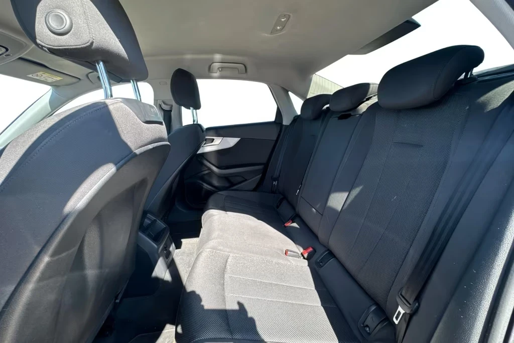Audi A4 Limusina 2.0benzin  Aut. 190ps DK, снимка 11 - Автомобили и джипове - 54900386