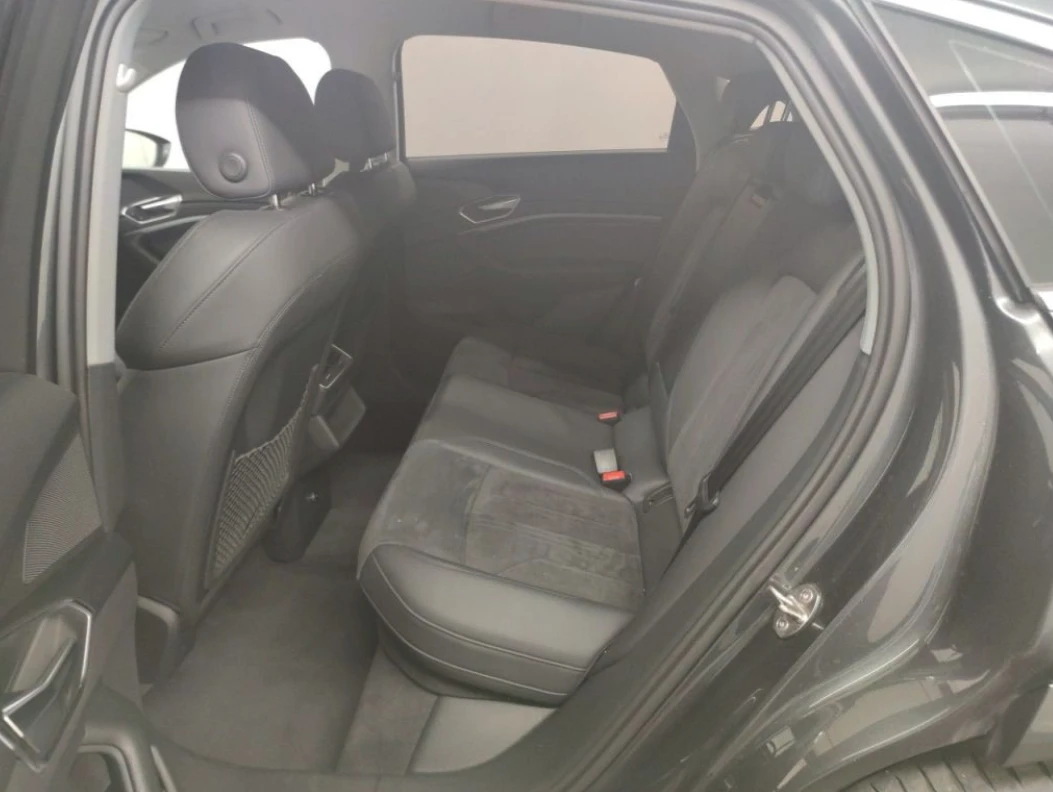Audi E-Tron Sportback 55 S Line 90% SOH, снимка 6 - Автомобили и джипове - 55444106