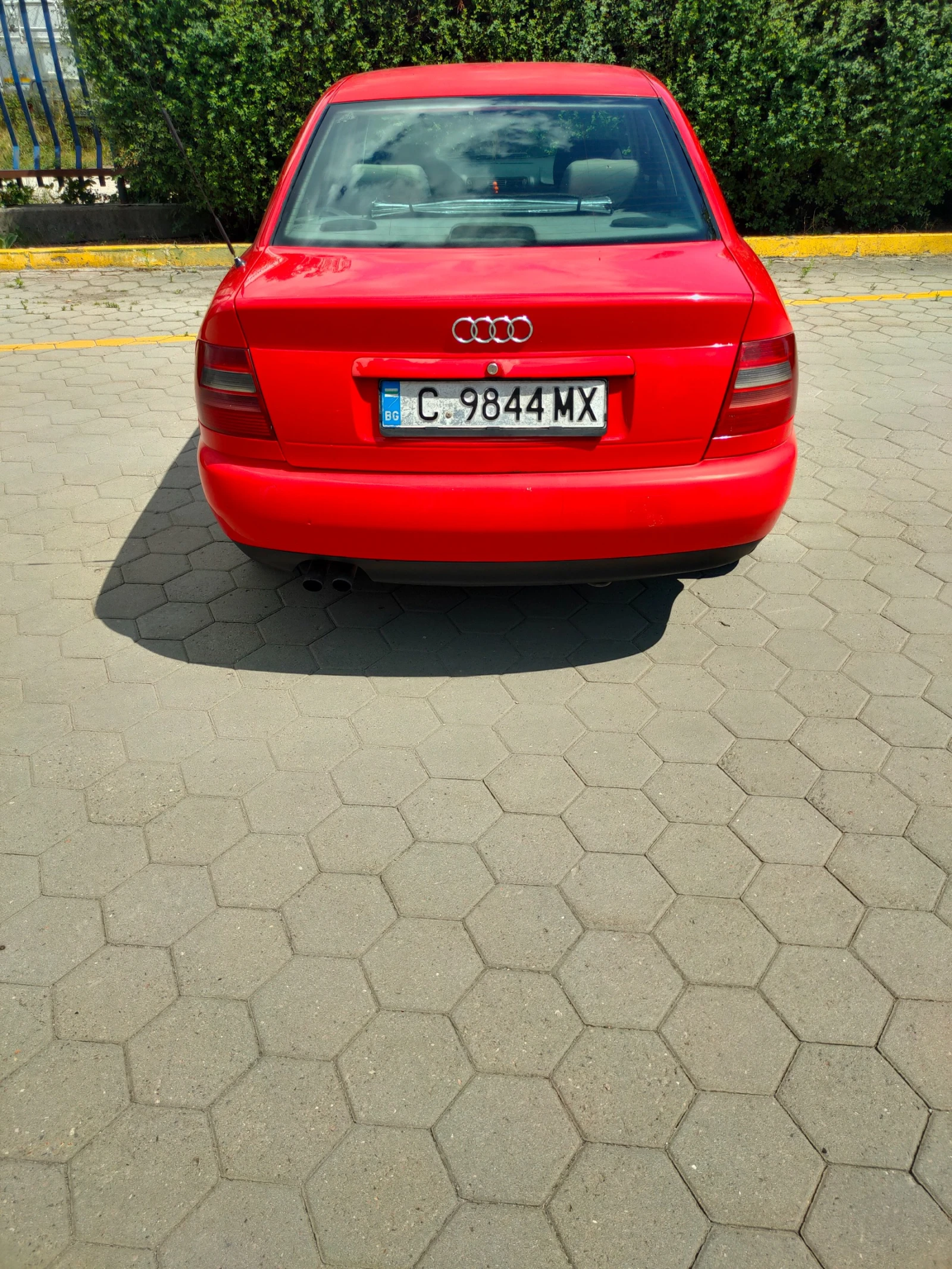 Audi A4 1.8T, снимка 4 - Автомобили и джипове - 55503431