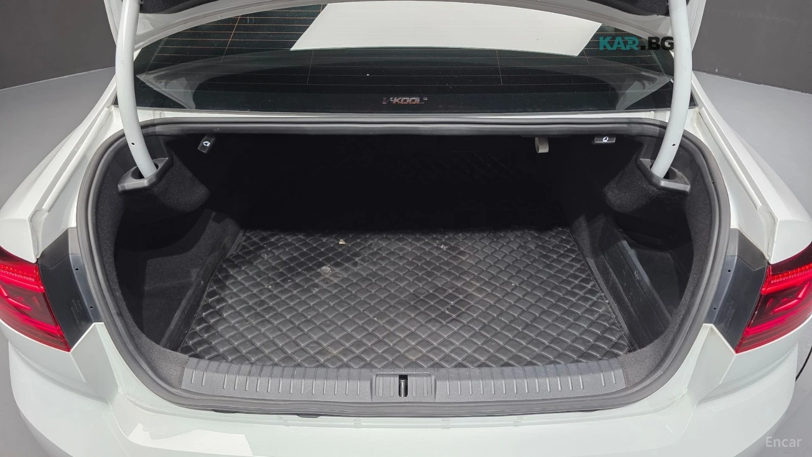VW Passat 4MOTION* PRESTIGE* ПАНО* ОБДУХВ* ПАНО* ХЕДЪП, снимка 16 - Автомобили и джипове - 55709376