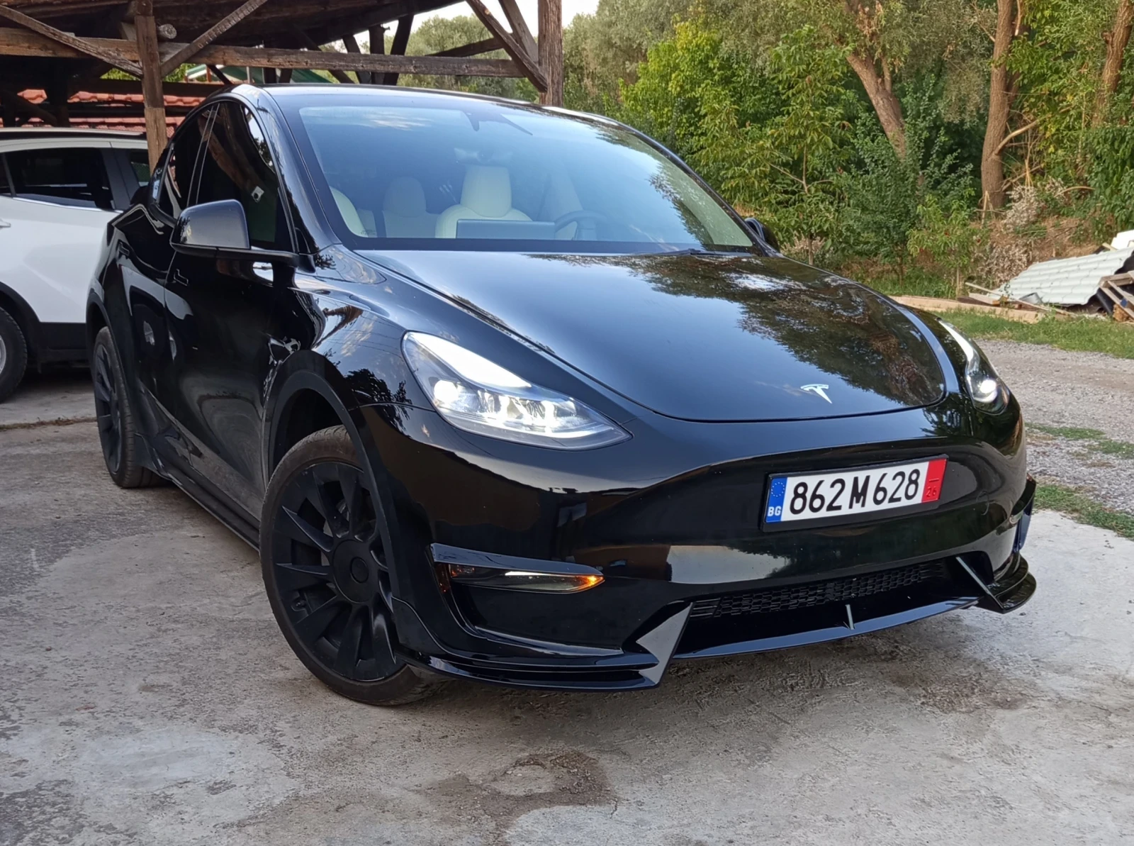 Tesla Model Y Dual Motor, снимка 3 - Автомобили и джипове - 55730524