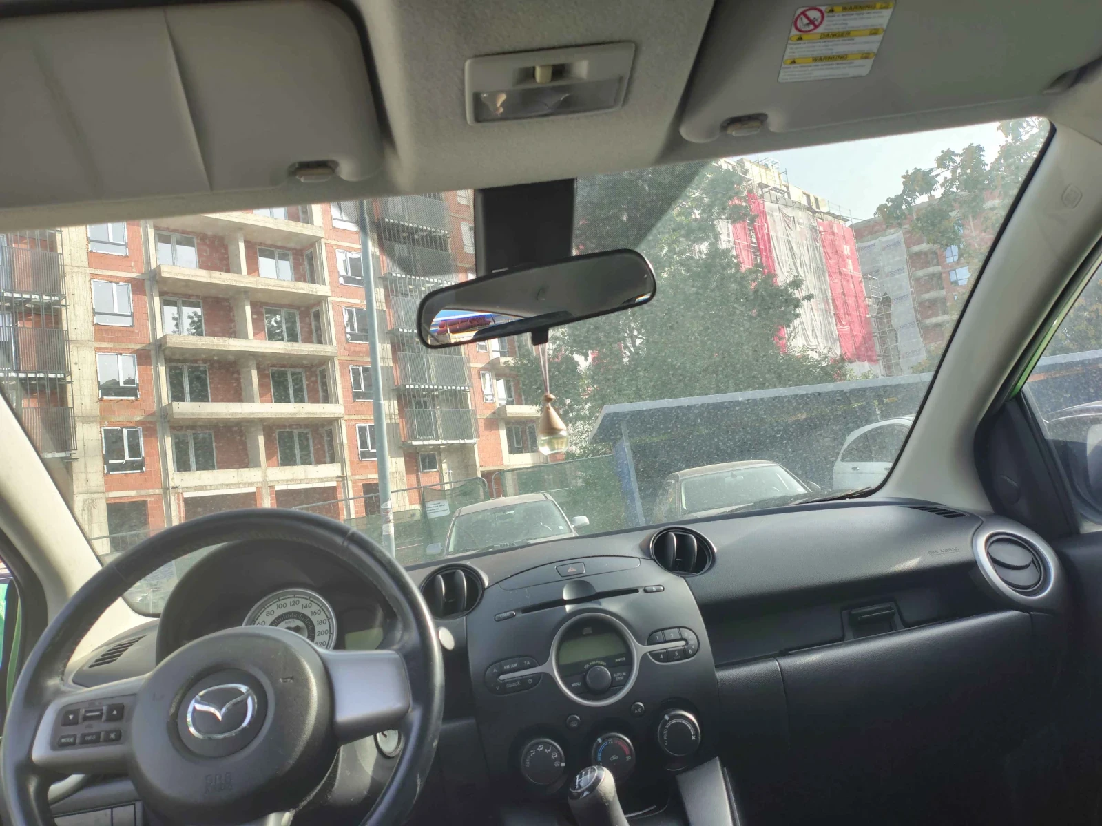 Mazda 2, снимка 8 - Автомобили и джипове - 56209176