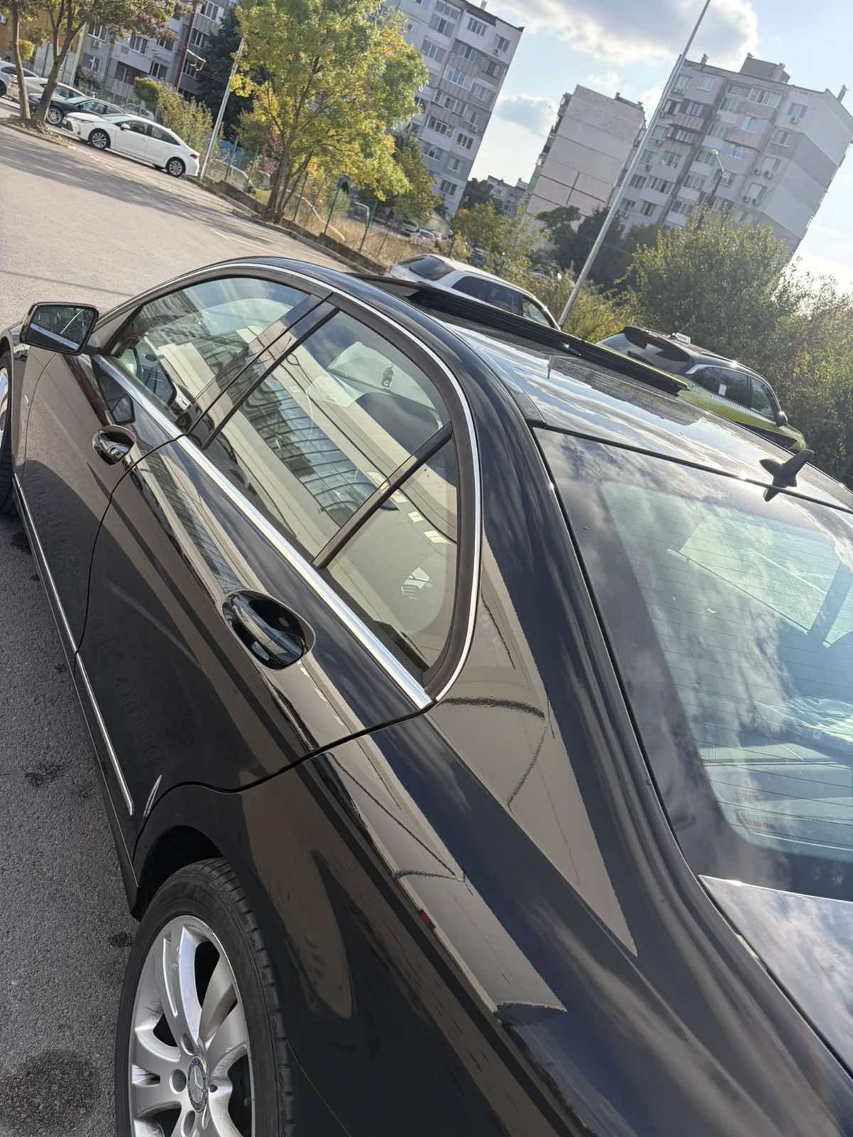 Mercedes-Benz C 180 CGI, снимка 5 - Автомобили и джипове - 56473563