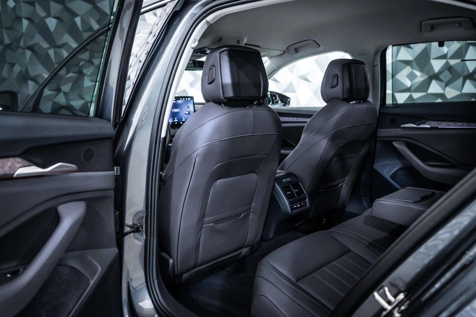 Skoda Superb 2.0 TSI L&K 4x4 | Mobile.bg � ����������� 14