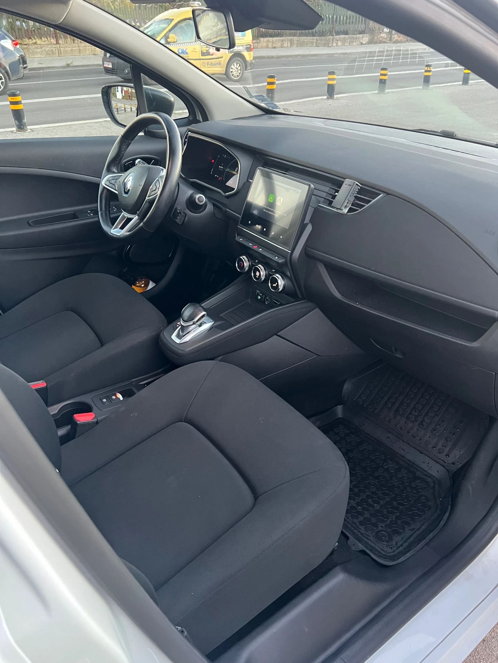 Renault Zoe 52 kwh, снимка 9 - Автомобили и джипове - 56634792