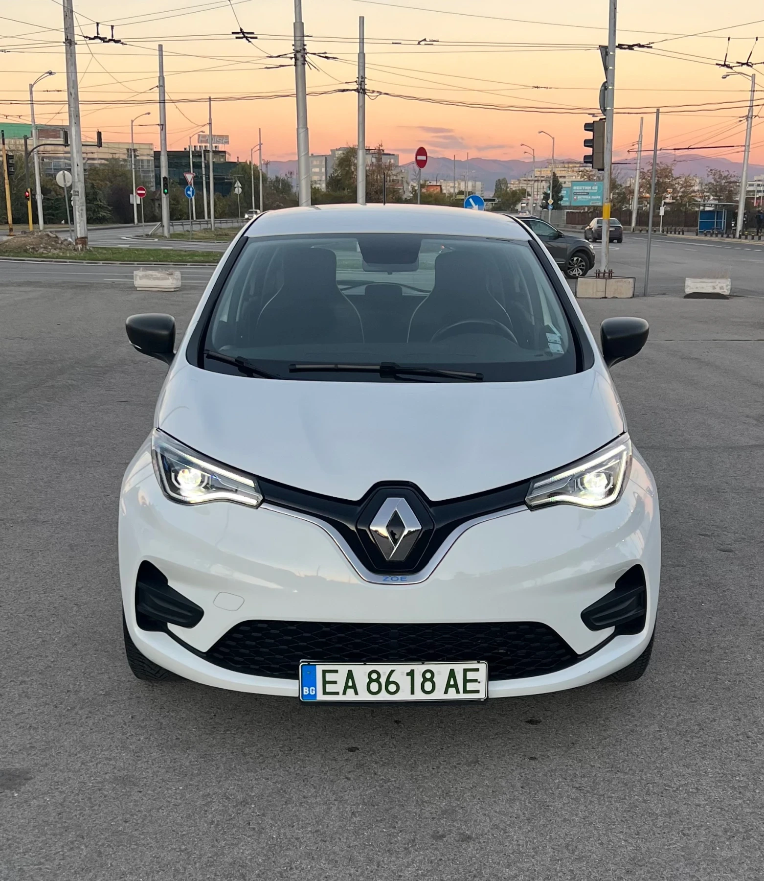 Renault Zoe 52 kwh, снимка 2 - Автомобили и джипове - 56634792