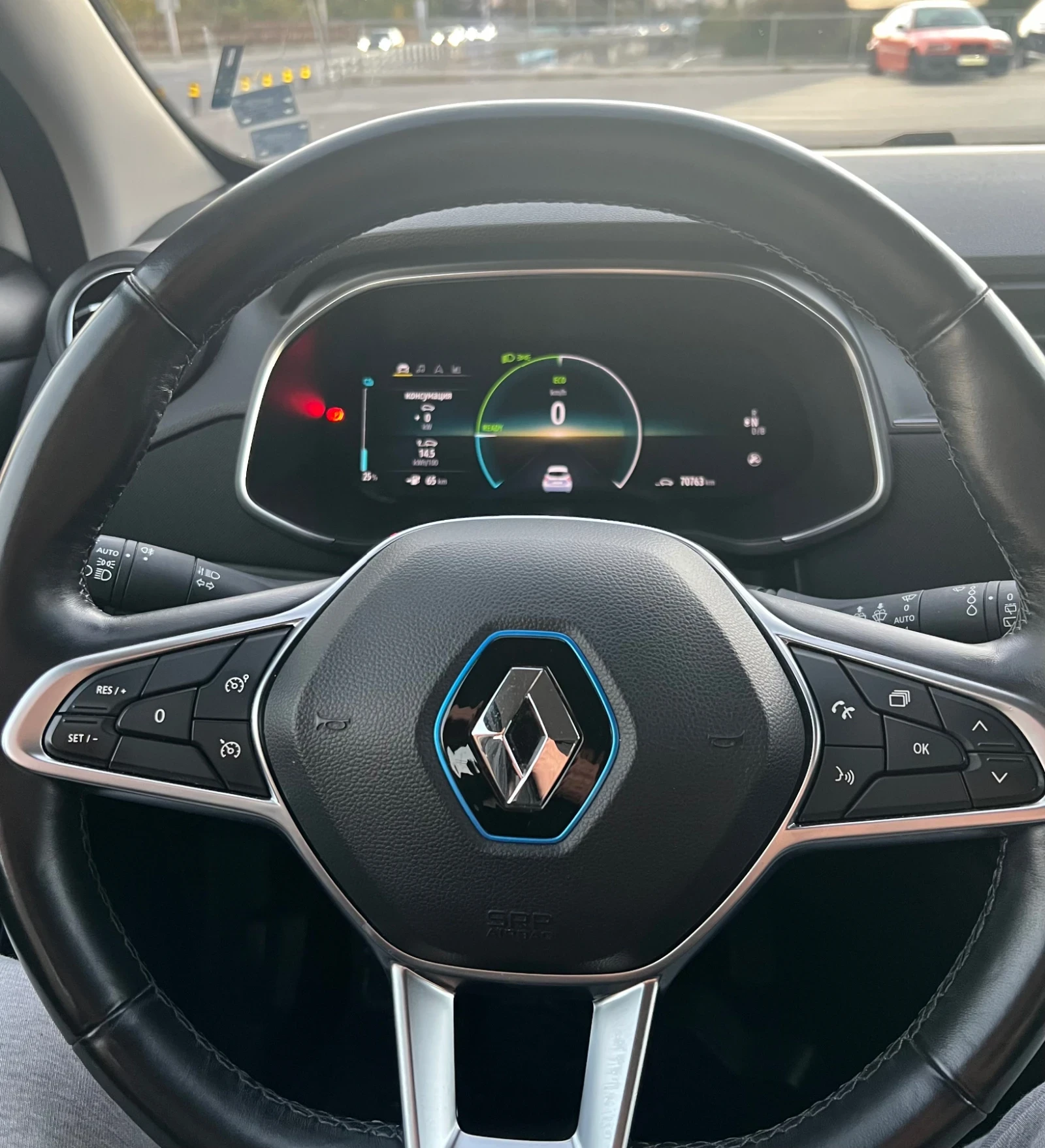 Renault Zoe 52 kwh, снимка 13 - Автомобили и джипове - 56634792