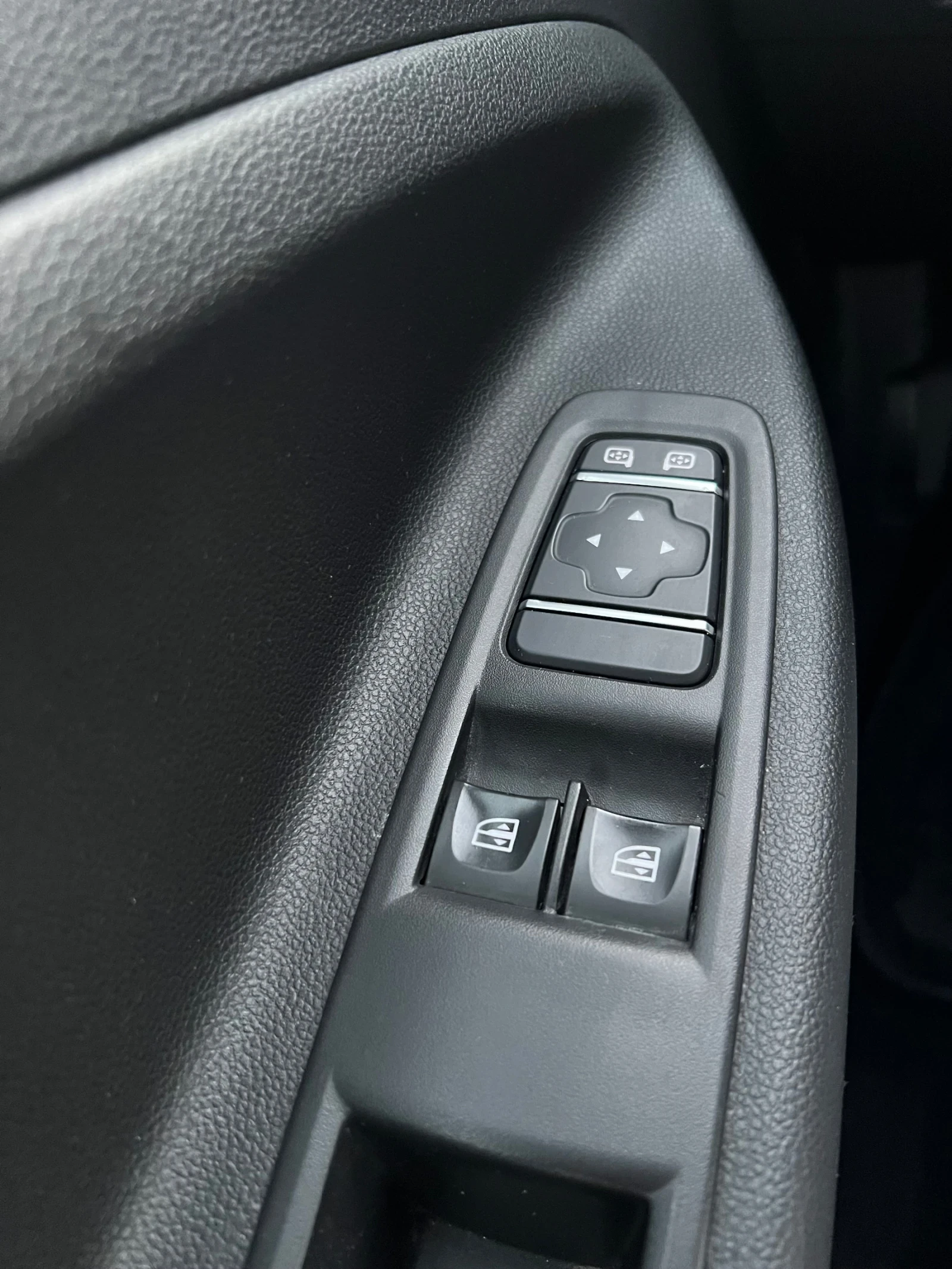 Renault Zoe 52 kwh, снимка 11 - Автомобили и джипове - 56634792