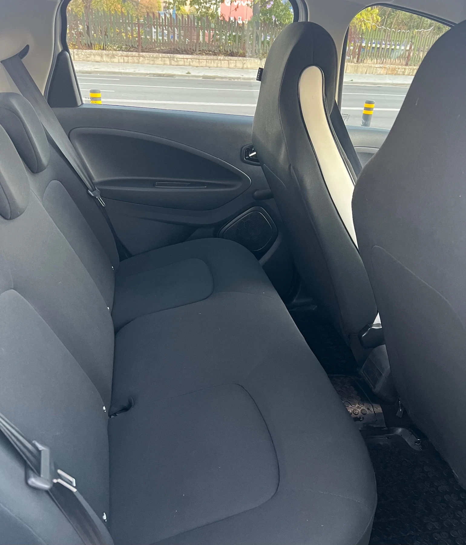 Renault Zoe 52 kwh, снимка 10 - Автомобили и джипове - 56634792