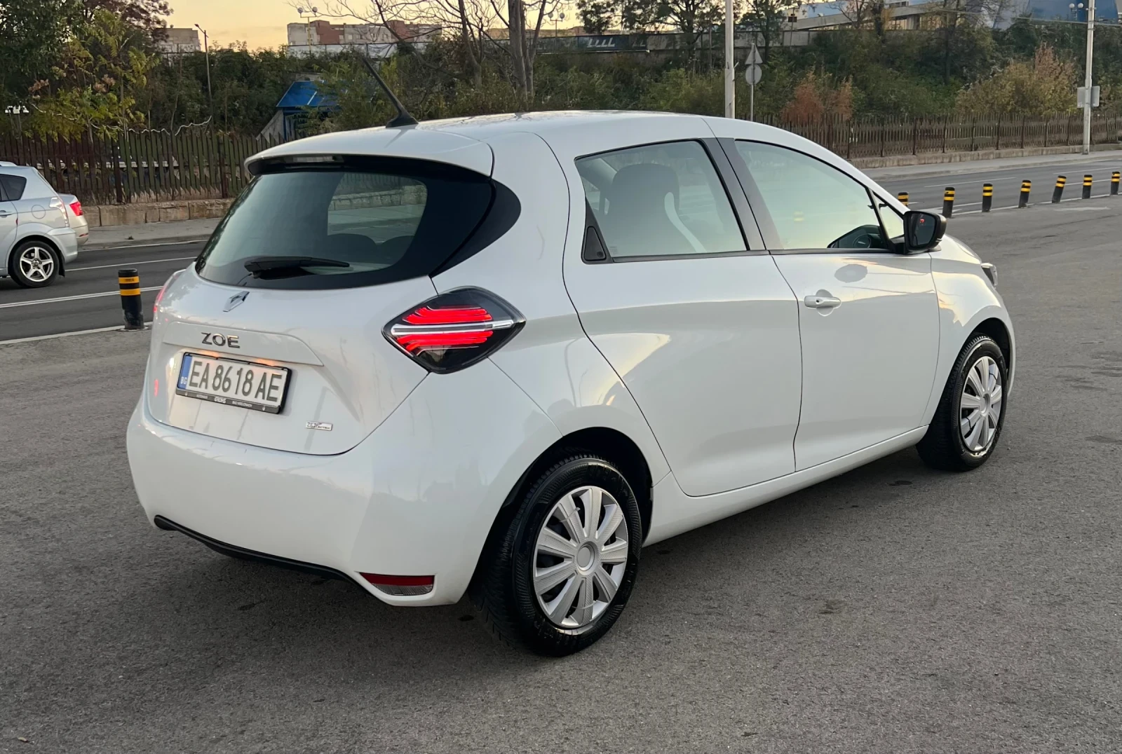 Renault Zoe 52 kwh, снимка 7 - Автомобили и джипове - 56634792