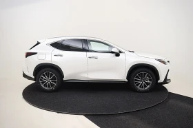 Lexus NX 450 НАЛИЧЕН В СОФИЯ ( 450H+ ) * 10 ГОДИНИ ГАРАНЦИЯ 0км, снимка 17