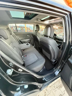 Kia Sportage 2.0* 4x4* Панорама* Нов внос* Италия* Топ* Реална* - 17777 лв. / 9089.24 € - 55029060 8