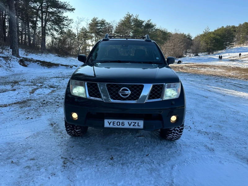 Nissan Navara 2.5, снимка 9 - Автомобили и джипове - 48648929