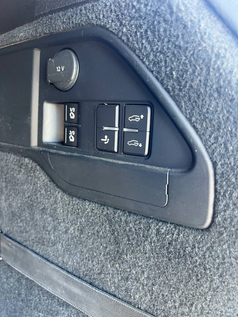 VW Touareg 3.0 TDI Exclusive, снимка 13 - Автомобили и джипове - 50899014